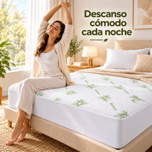 Protector de Colchón Impermeable de Fibra de Bambú, Transpirable y Suave, Sábana Bajera Ajustable 360°, Funda de Colchón para Cama 90/105/135/150/180x200 cm, Cubrecolchón Silencioso para Colchones de hasta 27 cm, Sábanas de Cama